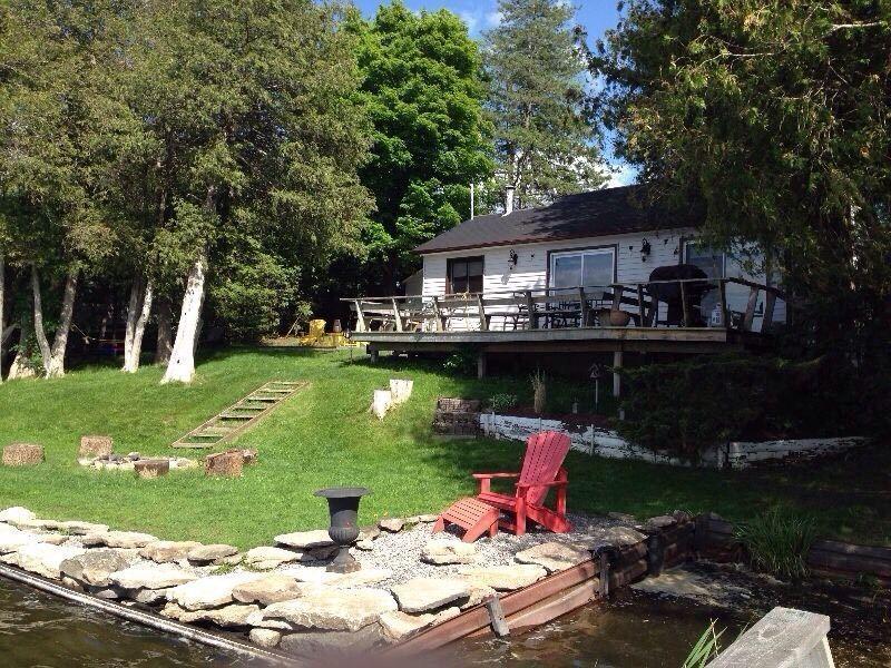 Cottage on Chemong Lake... Only a couple of weeks left