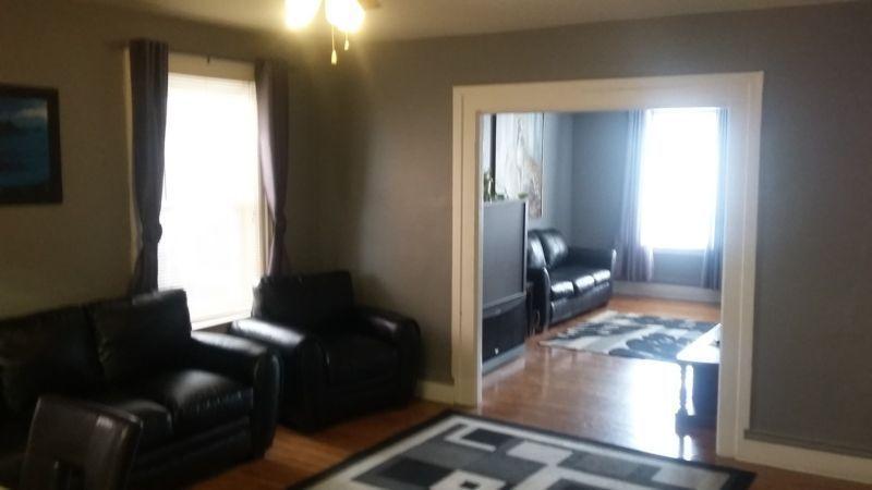 BROCK UIVERSITY/NIAGARA COLLEGE STUDENTS $400.INC