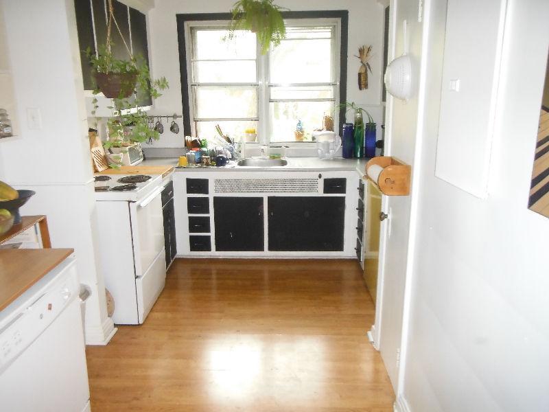 4 1/2 in cote-des-neiges