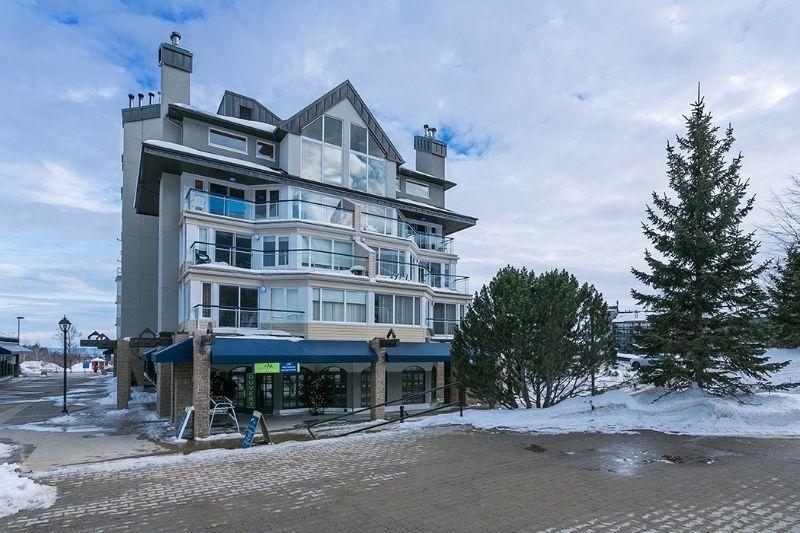 CONDO MEUBLÉ CLIMATISÉ PIED DU MONT-SAINTE-ANNE(MONT-SAINT-ANNE)