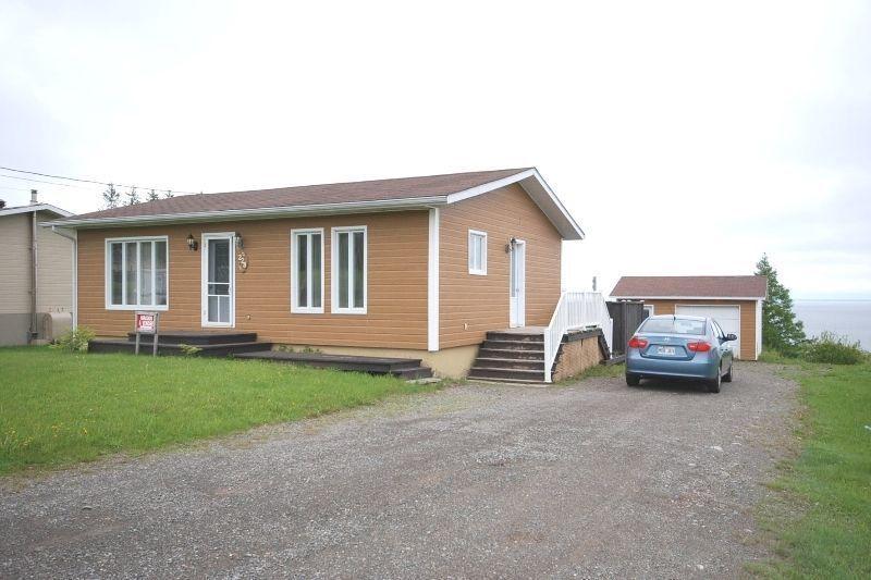 BUNGALOW AU BORD DE LA MER- à Paspébiac en sie