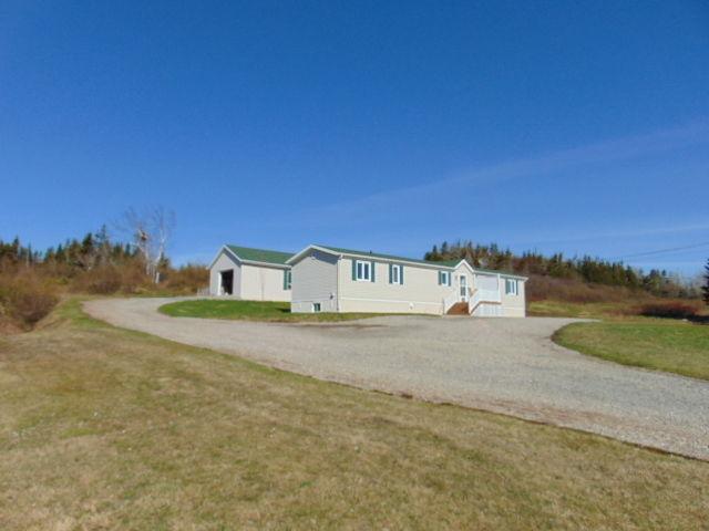 Maison avec grand terrain et vue sur mer près de Percé ,sie