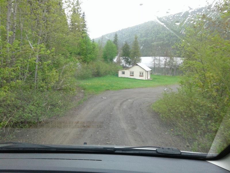 Shack au bord d'un lac