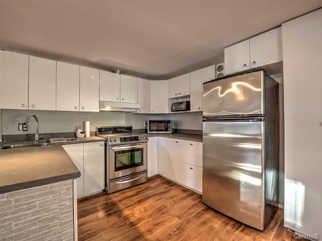 SAINT-DONAT Chalet rénové avec garage Lac de la Montagne-Noire