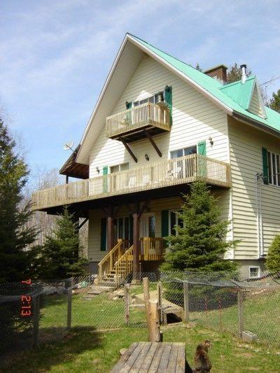 Superbe cottage 3 étages avec accès grand lac