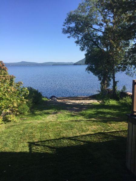 Maison sur le bord du Lac Témiscouata à Cabano