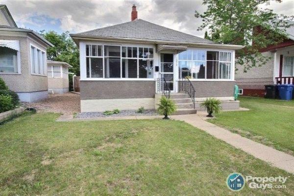 NEW LISTING! Mature picturesque west side of North Battleford
