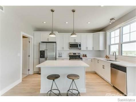 402 Meadows BOULEVARD