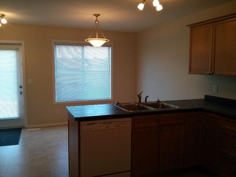 Clean Bright Affordable Willowgrove 3 bed, 2 bath Main Flr Sept1