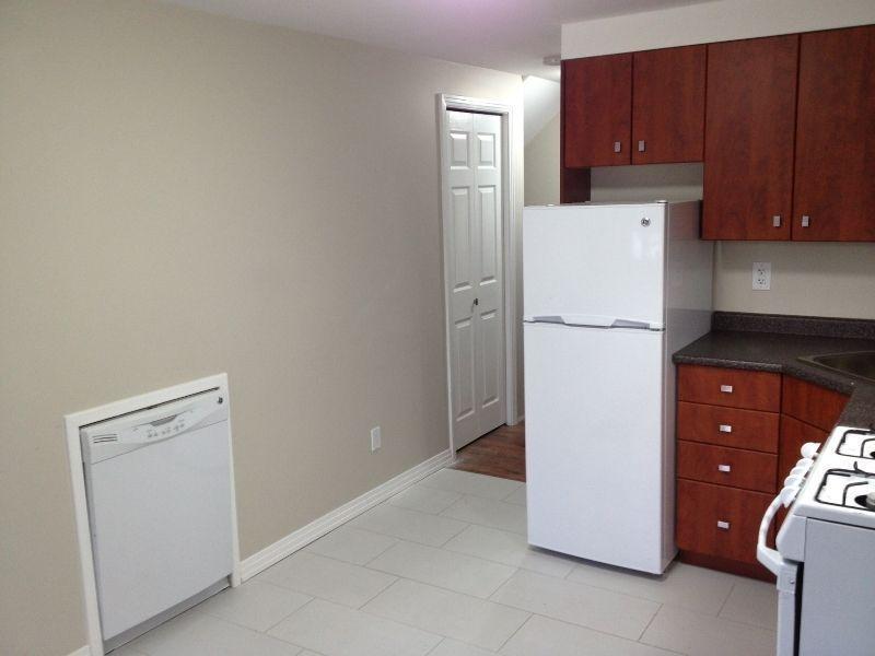 Spruce Grove 1 Bedroom and Den - Utilities and Parking included