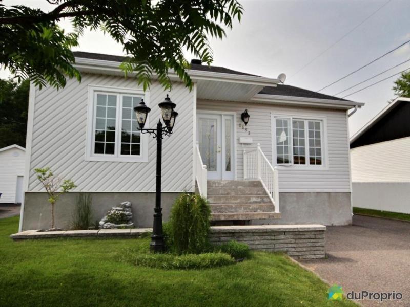 236 900$ - Bungalow à vendre à La Baie