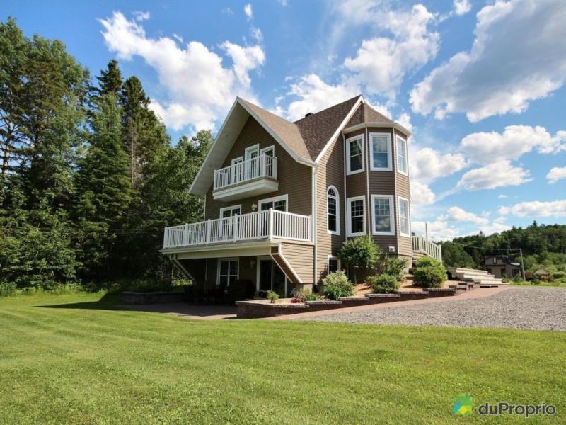 435 000$ - Maison 2 étages à vendre à Lac-Kénogami
