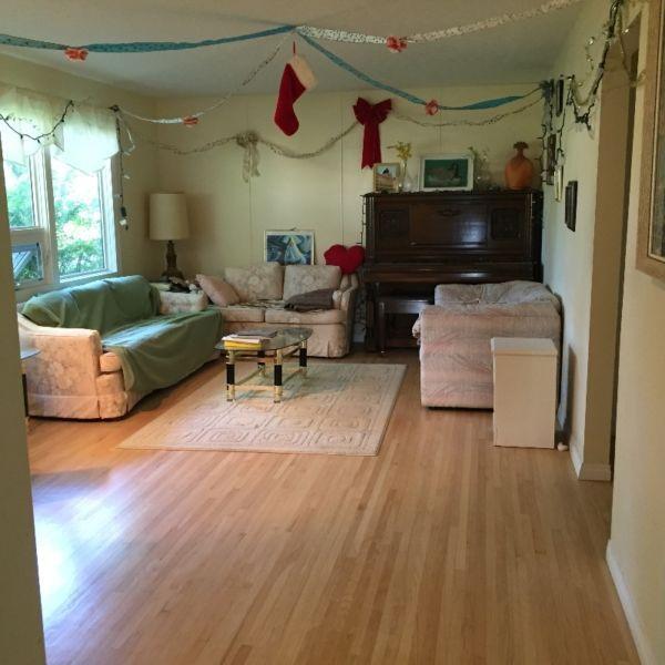 Nice Furnished room close to U of R and French School