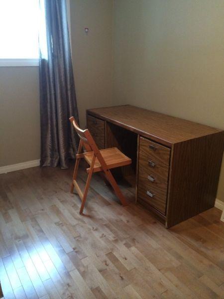 Close to U of S main floor nice room for rent July 1 female only
