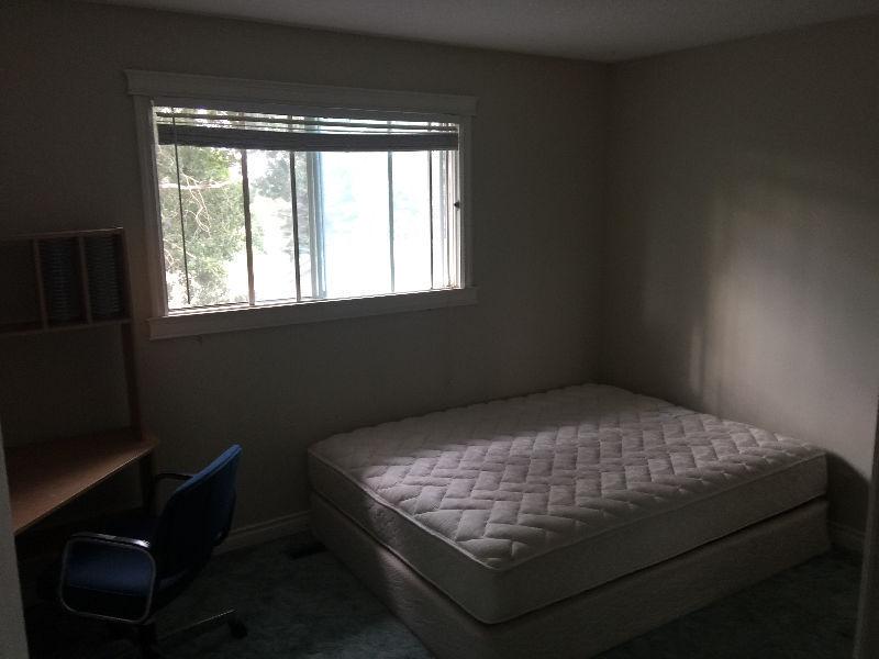 Room for rent near market mall, walking distance from terminal