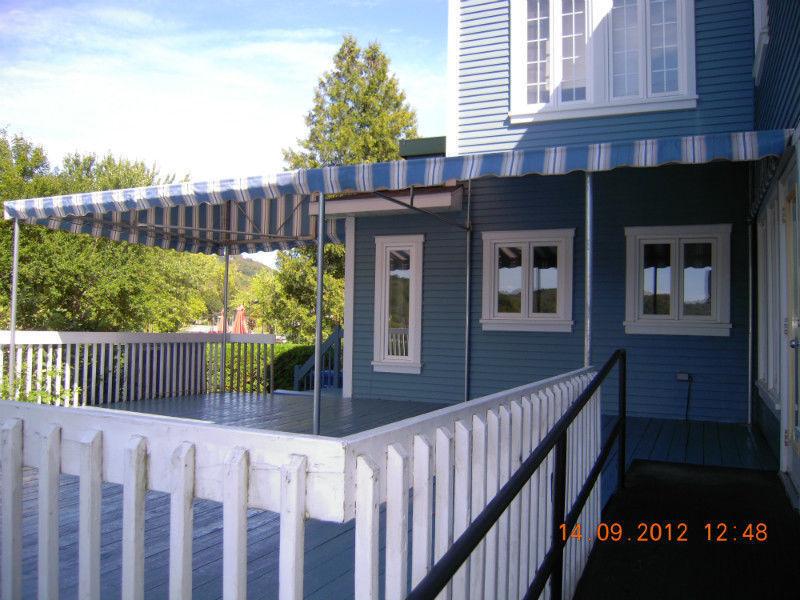 A VENDRE - North Hatley - Face au lac