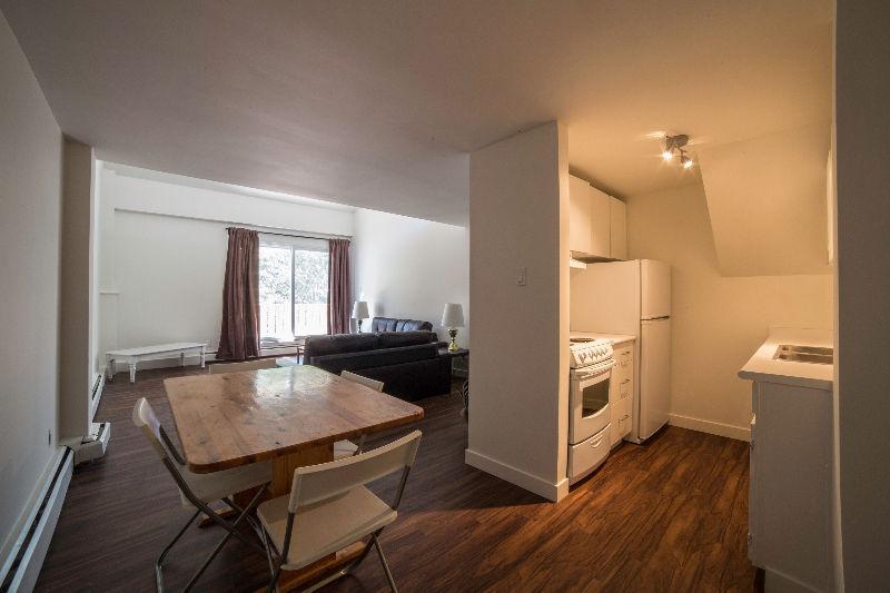 2 bed Apartment on  Ave - Available Immediately