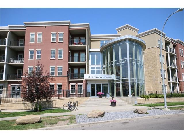 IMMACULATE 2 BEDROOM CONDO AT GATEWAY SOUTH CENTRE