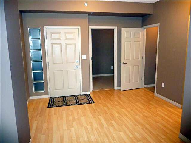 2 bedrooms Condo, close to Clareview LRT Station