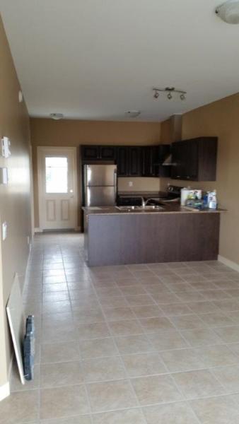 Townhouse 3 Bedrooms 2 baths Over 1440 ft2 WOW!! $500 OFF