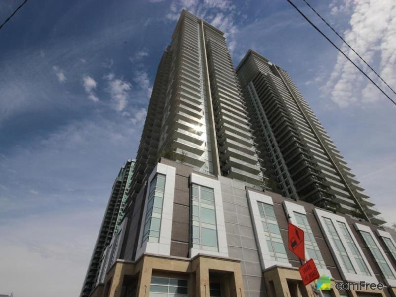 $355,900 - Condominium for sale in Victoria Park