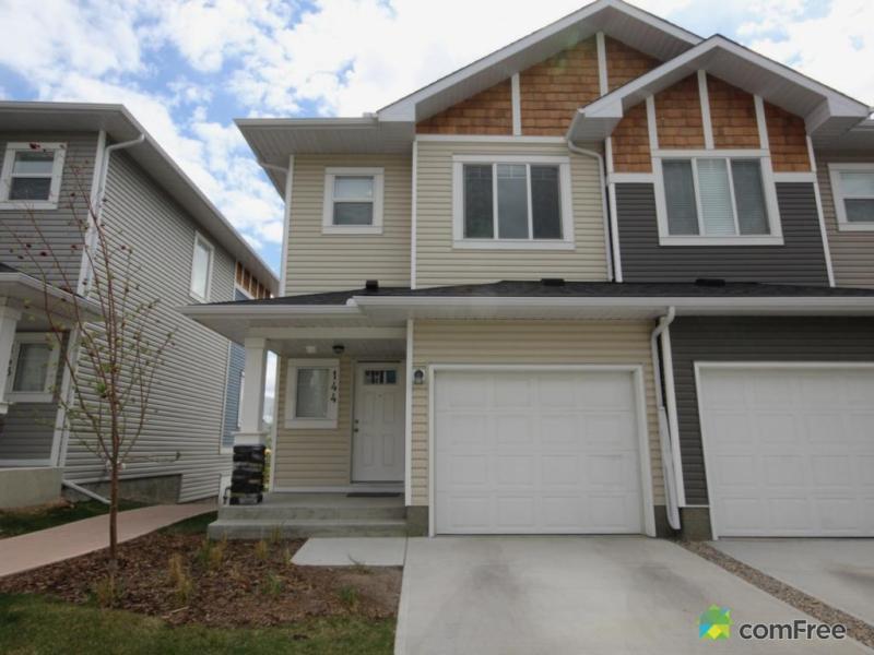 $329,500 - Townhouse for sale in Airdrie
