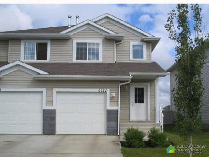$302,000 - Townhouse for sale in Clareview Campus