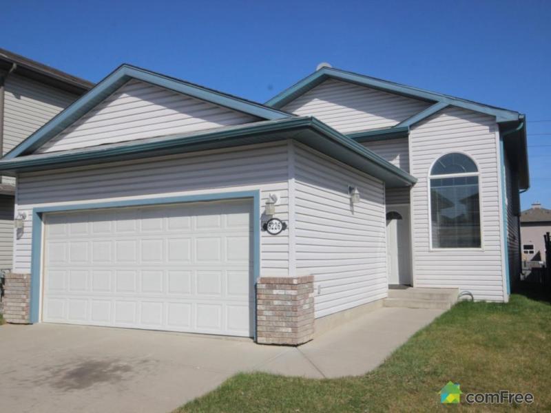 $379,999 - Bi-Level for sale in Hollick-Kenyon