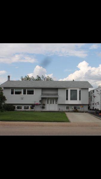 House for sale. $ 729.900. 18 Biggs AV.