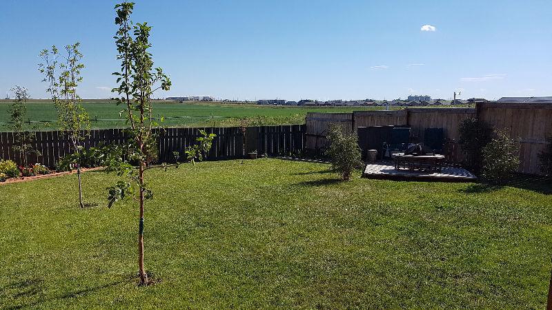 Newer home with great view! Coalhurst