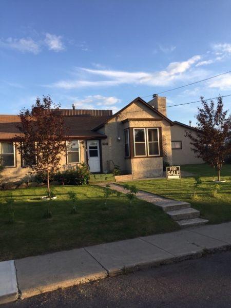*Reduced*House for Sale! Fort Macleod