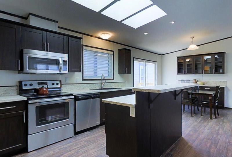 Upgraded Modular home - Gourmet Kitchen, Skylights, Fireplace!