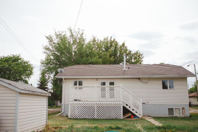 Single family home with income suite - Wainwright