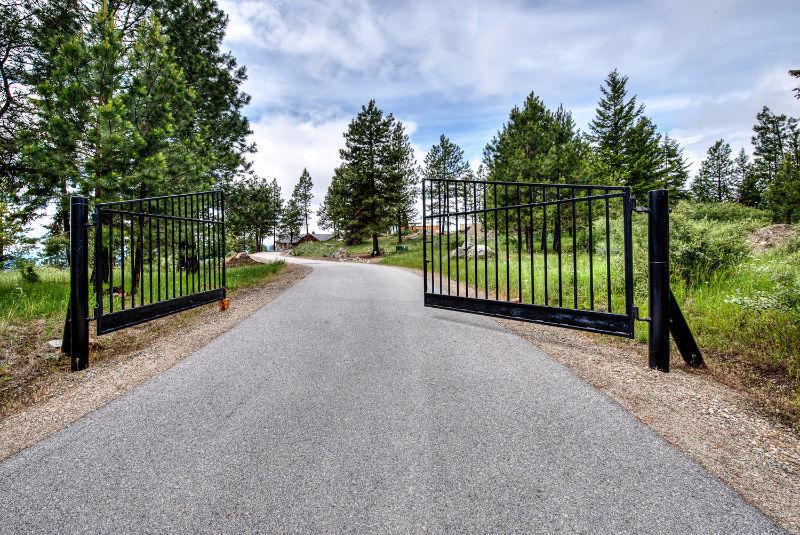 Osoyoos Custom Home on Acreage