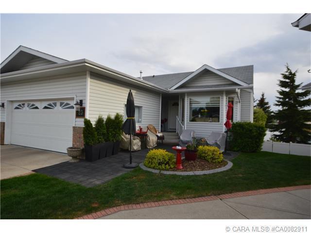 WALKOUT BUNGALOW! RV PARKING