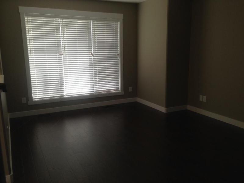 11554 - 73 Ave 3 BED 1 BATH UPPER SUITE AVAILABLE NOW!