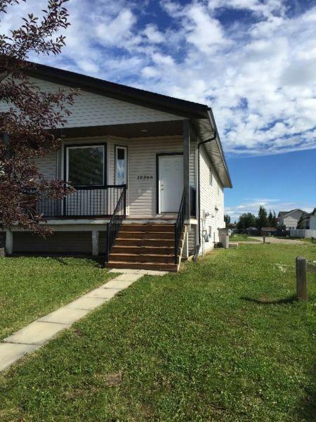 Large Duplex in Mission Heights with full basement! NOT A SUITE