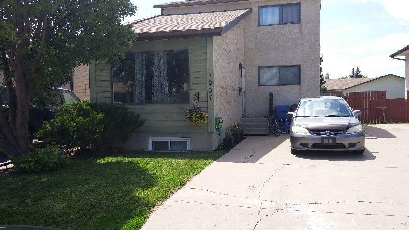 House for rent in Coaldale