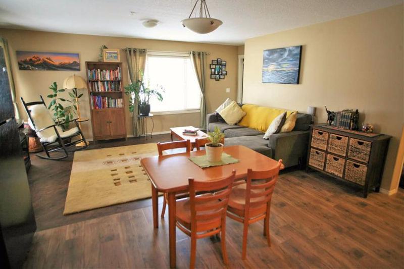 Room for rent in Canmore ASAP