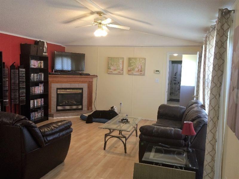 Room For Rent In Spruce Grove