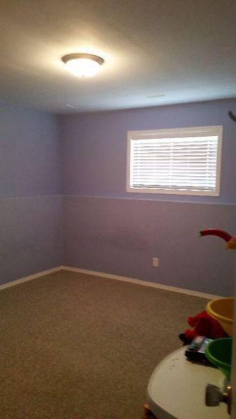 1 very large room for rent