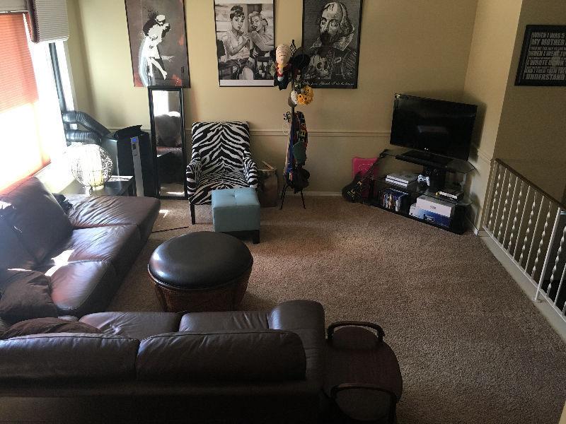 2 West side Rooms Available August 1st! Close to UofL!