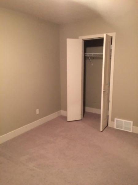 2 large bedroom found roommate