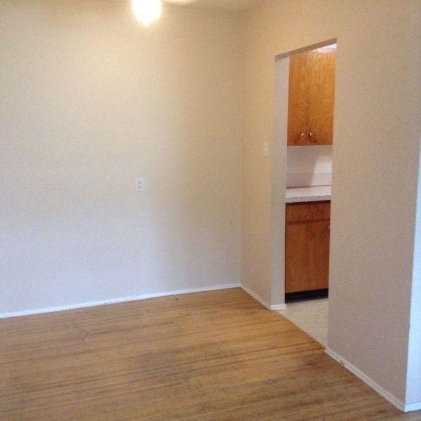 Rosella Apt-15th ave