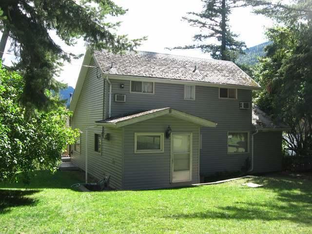 LAKEFRONT HOME, 3Bdrm 2Bth Year-Round Family Home
