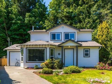 493 Pioneer Cres