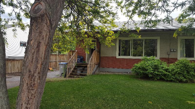 2 bedroom 1 bath in Valleyview available August 1st