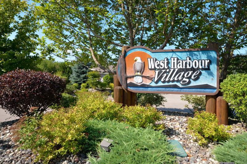 Salmon Arm - Large, Flat Building Lot in Adult Community