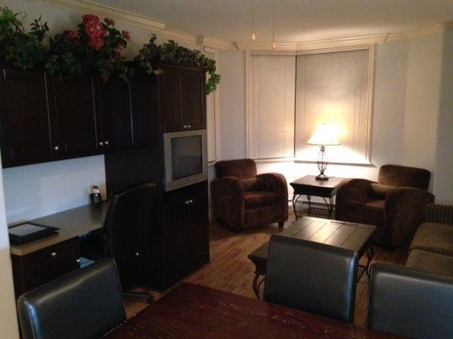 Lovely Newly Redecorated One Bedroom Condo