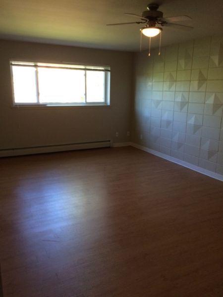 Beautiful East Kildonan Apartment, move in ready!